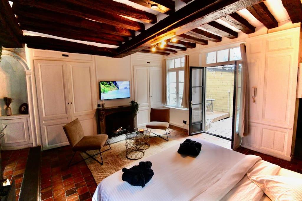 Le Gustave - Sauna, Jacuzzi & Terrasse A