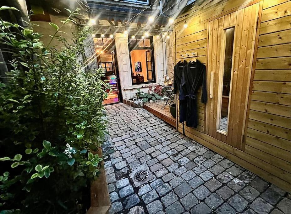 Apartment Le Gustave - Sauna, Jacuzzi & Terrasse A Rouen