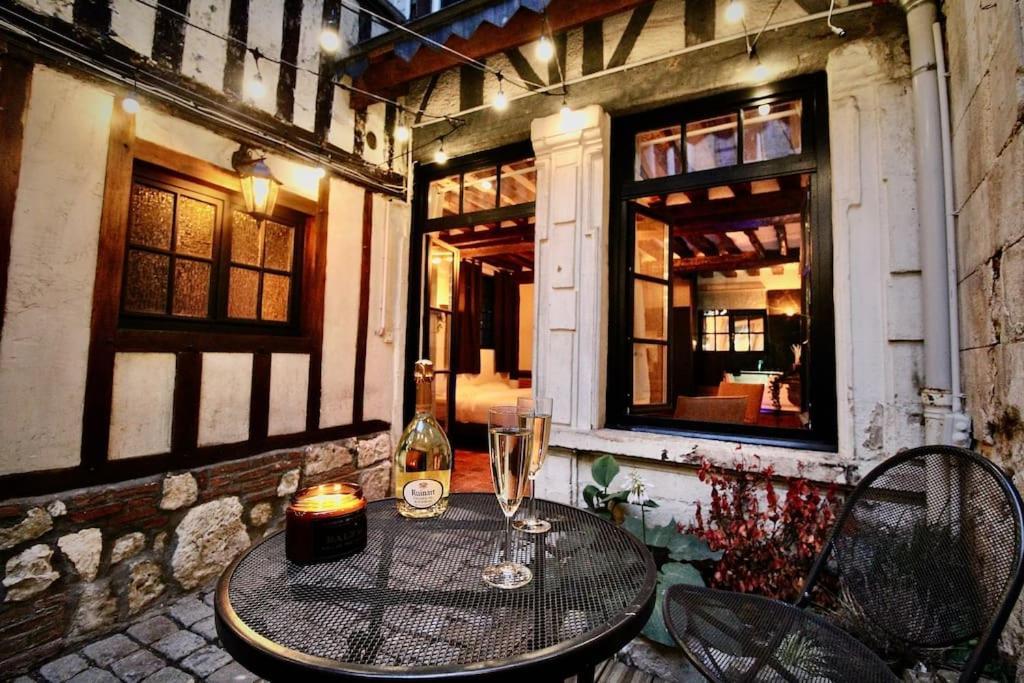 Apartment Le Gustave - Sauna, Jacuzzi & Terrasse A Rouen